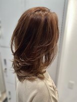 シー(SEA)&nbsp;【外国人風】柔らかブラウン×透明感ハイライト