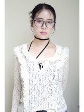 ユエン(uyen) NANA 暗髪カラー