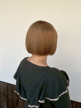 フェイム(FaMe) ショートボブベージュ
