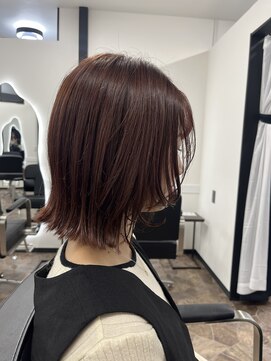 ロア 熊本(LOA) レッドブラウン×顔まわりレイヤー