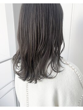 リタ(Lita) ☆グレージュ ブリーチなし