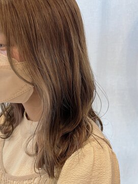 ペイジバイネオリーブ 吉祥寺店(Paige by Neolive) インナーベージュが可愛い！春っぽいくすみベージュカラー◎