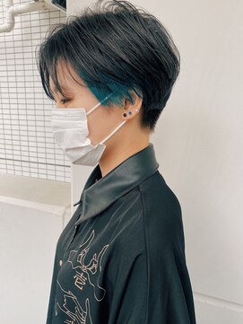 ヘアアンドデイスパ アグー(hair&dayspa AGU) 【横須賀中央 AGU】インナーカラー　ショートヘア