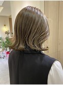 ツヤ髪オリーブベージュ