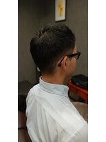 コトノハ 新屋敷町店(kotonoha)&nbsp;サイドのボリュームを抑えるナチュラルメンズショートヘア