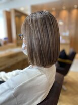 ロッソ 浦添店(Rosso)&nbsp;シャドールーツ×ミルクティーベージュ