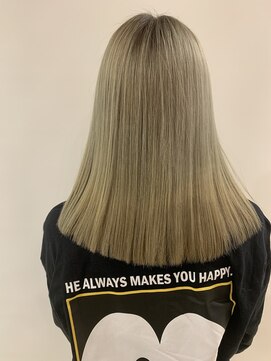 クララ トヨハシ(CLALA Toyohashi) グレージュ　髪質改善トリートメント