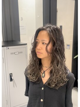 シアン 大須店(CYAN.) 海上がりでも可愛い!ハイライトカラー×細かめパーマ