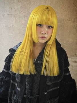 イル(iLe.) レイヤーカット/ウルフ/ホワイトブロンド/外ハネボブ/美髪