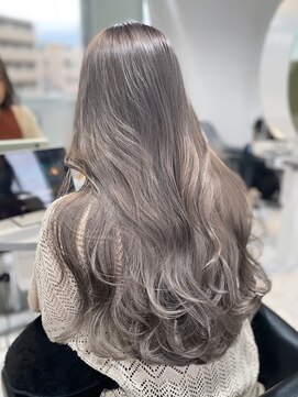 ルモ(Lumo) 【HIROMI指名】ホワイトグレージュ/色落ちまで綺麗なハイトーン