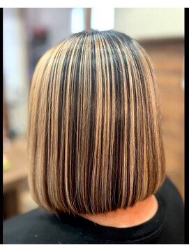 美容室ココ(COCO) ショートボブ/美髪スタイル/髪質改善/縮毛矯正/トリートメント