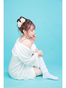 ラニシス ヘアー(Lanisis Hair) ゆるっとお団子アップスタイル