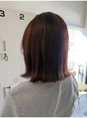 ピンクベージュ