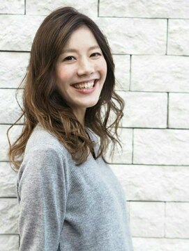 レプス 練馬(Lepus) 小顔ウェーブカット