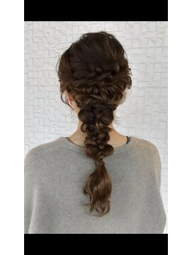 テラスヘア 新潟駅南(TERRACE hair) 編みおろしアレンジ