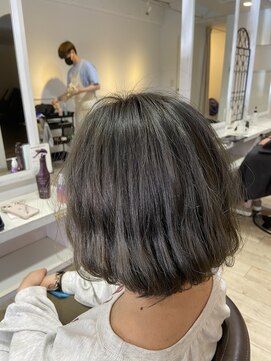 ウェィブズ(waves) グレージュ