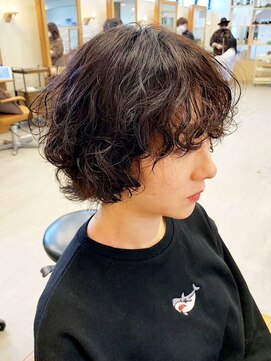 カノエ 松江乃木店(canoe) ショートパーマ 外国人風パーマ デザインカラー