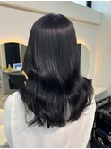 透明感のあるダークグレージュ