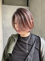 ブルックス&nbsp;バレイヤージュ/ハイライト/レイヤーカット/ショートボブ