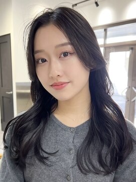 ハッチ(HACCH) 暗髪艶髪ロング レイヤーカット