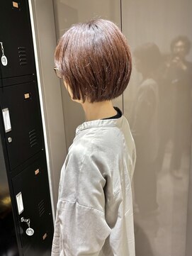 クエ(QUE) ショートボブ/癖毛ショート/20代30代40代/横浜