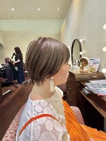 エルサフィロ ヨドヤバシ(el zafiro yodoyabashi)&nbsp;【el zafiro yodoyabashi】寒色系軽やかショート