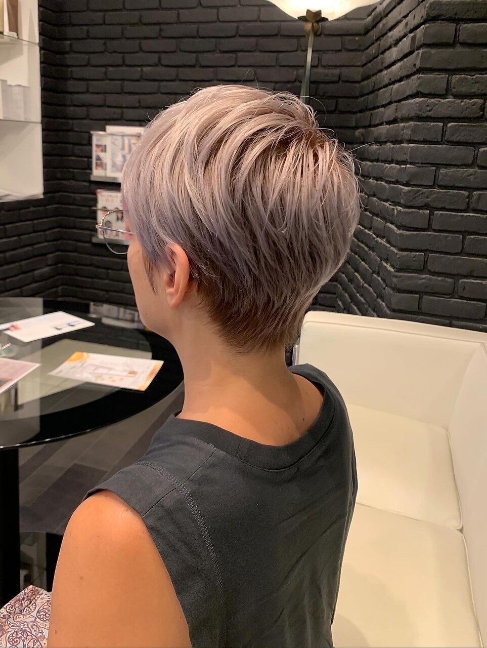2026年春】ベリーショート ホワイトの髪型・ヘアアレンジ｜人気順｜6