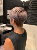 ハイトーンカラーで楽しむベリーショート♪