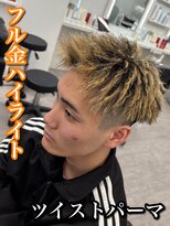 ルースト 心斎橋店(ROOST)&nbsp;MEN’S HAIR/波巻きツイストスパイラル/リバースセンターパート