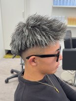 ルースト 心斎橋店(ROOST) 刈り上げセンターパート/波巻きツイストスパイラル/心斎橋