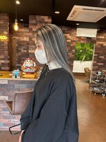 レオクマ 長野(REOKUMA)&nbsp;296. デザインカラー/ブリーチ/インナーカラー/顔周り