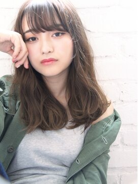 チョビー(Chobii) 【chobii 道村】/斜めバング/イルミナカラー/グレージュ