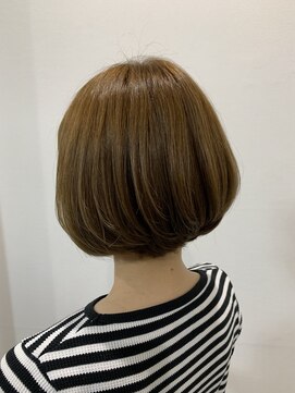 ヘアデザイン ルピナス(HAIR DESIGN Lupinus) 前下がりボブ