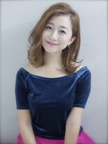 フォンズ(FONS)&nbsp;絶対かわいい王道外ハネヘアースタイル 抜け感 くびれミディ