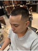 バズカットスキンフェードバーバースタイルK