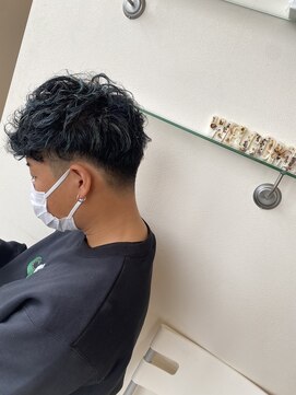 ヘアープレイスカム(CAM) ハイライト 動きのあるパーマ