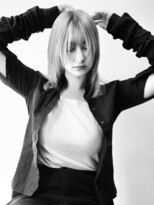 ココ 原宿(KOKO)&nbsp;くびれヘア #ケアブリーチ #ウルフカット #シルキーベージュ