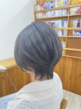 コスモス ヘアーアンドビューティー(Kosmos HAIR&BEAUTY) くびれショート