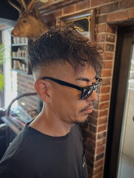 バレス 田町(BALES) スキンフェードツイストスペインカール<理容室>[メンズ]