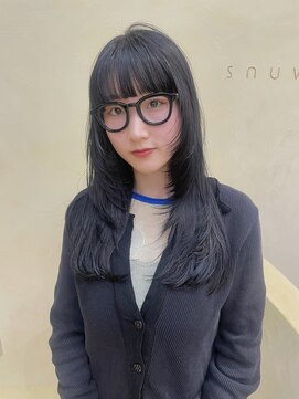 スニュウ(snuw) 【snuw mina】レイヤーカット/黒髪ロング