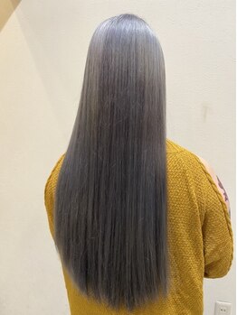クルー(krew)の写真/【髪質改善】FLOWDIA(フローディア)トリートメント導入。ハイダメージな髪も指通りの良いキレイな髪へ―。