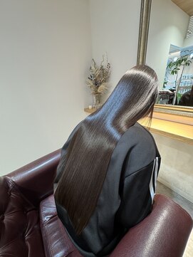 ベルラ(BeLuRA) 美髪矯正後に美髪エステすると…