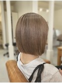 【くすみベージュ　ボブ】