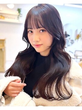 ドットハリス(.Hallis) 大人かわいい/小顔/ミディアムレイヤー/20代30代40代