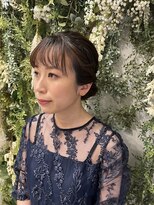 ハットウ(HATTO)&nbsp;ツヤ肌メイクとアップヘア