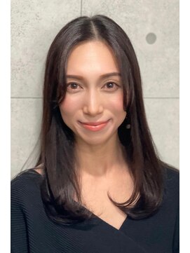 エンディアリング 東銀座(Endearing) ☆大人可愛いヘア手櫛できまるロングレイヤー