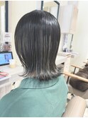 グラデーションカラー ハイライト 外ハネ切りっぱなしボブ