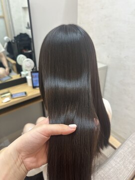 エクラートリュクス 津田沼(ECLART Luxe) ケアアイテム使用◎ 美髪縮毛矯正