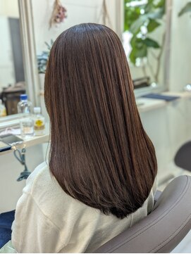 アオカマクラ(a-o Kamakura) 毛先が真っ直ぐになり過ぎない髪質改善矯正