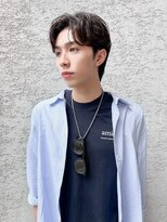 ガーデンヨコハマエスト(GARDEN YOKOHAMA est)&nbsp;メンズ　センターパート　パーマ